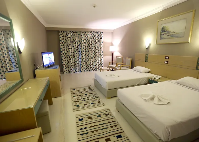 Regina And Aqua Park منتجع الغردقة