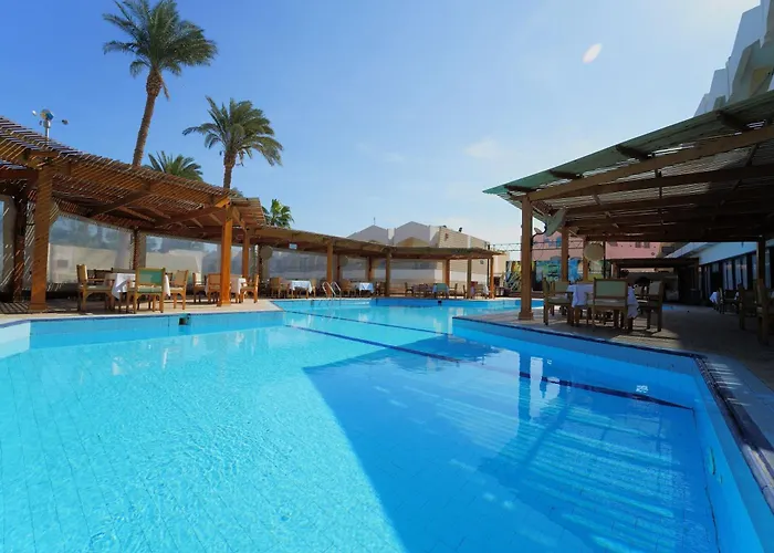 Regina And Aqua Park 4*