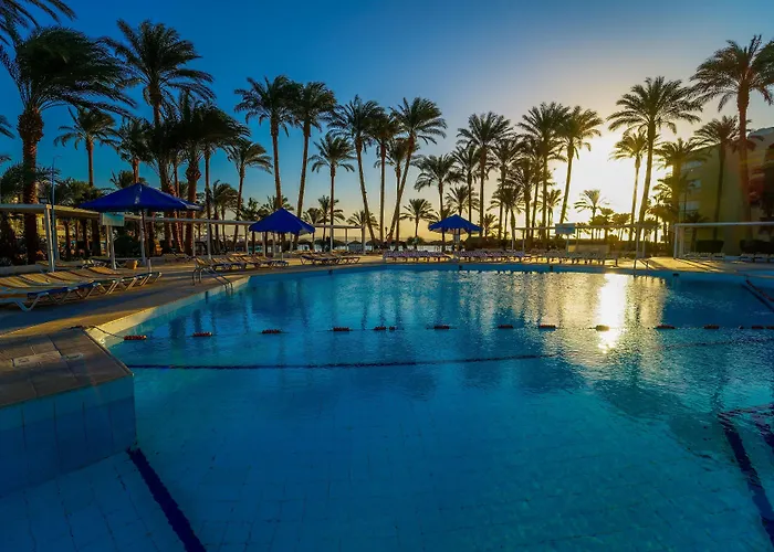 Regina And Aqua Park منتجع 4*